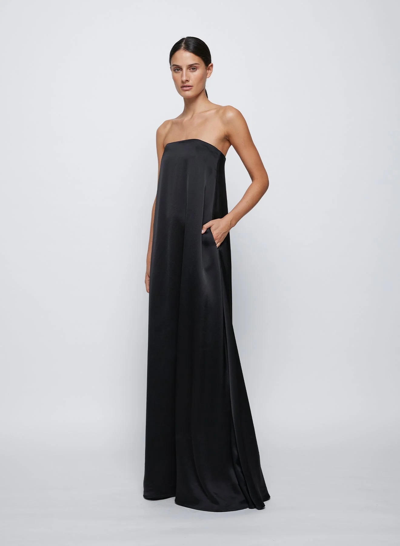 black long sleeve maxi evening dress La Nuit | Black High-Neck Long-Sleeve Maxi Dress With Cape