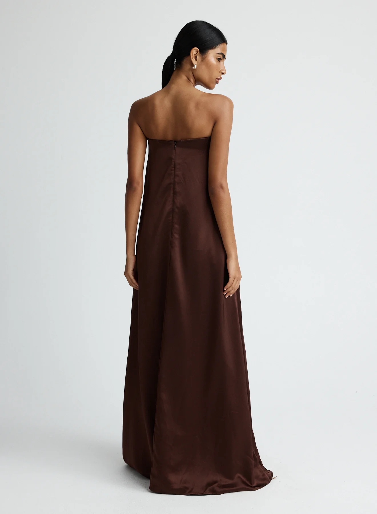 626-250225-AnnaQuan-36 ANNA QUAN 30.55.SCH DELFINADRESS SHAVEDCHOCOLATE-3140-2 1445x
